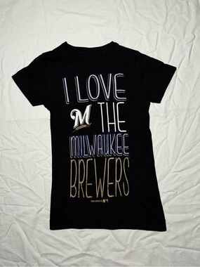 “I Love The Milwaukee Brewer” Black Graphic Tee Girls Size Small